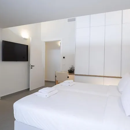 Vilă Avigail - Exclusive Ionian Sea Escape Evgiros